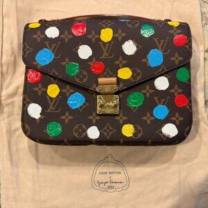 Authentic New Louis Vuitton Yayoi Kusama Pochette Métis